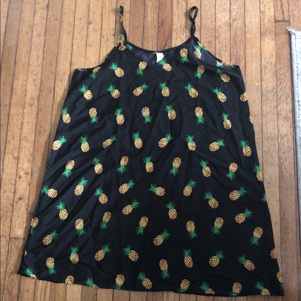 Pineapple tank